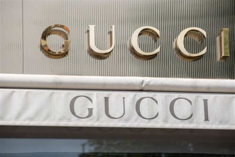 the owner of gucci clothing company|who is Gucci owned by.